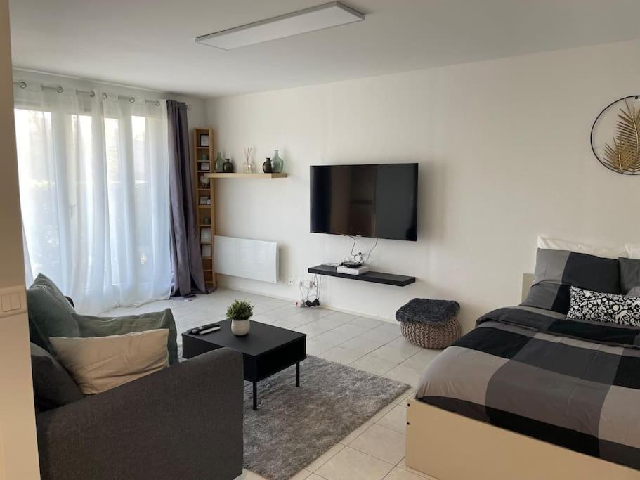Appartement Cosy Proche Paris Le Bourget Dış mekan fotoğraf